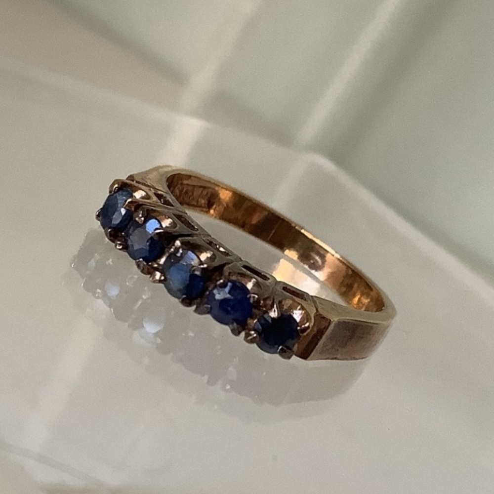 New vintage cocktail ring  5 Sapphire STG